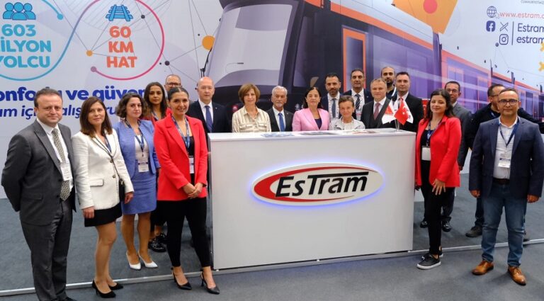 Fuarda Estram standına büyük ilgi