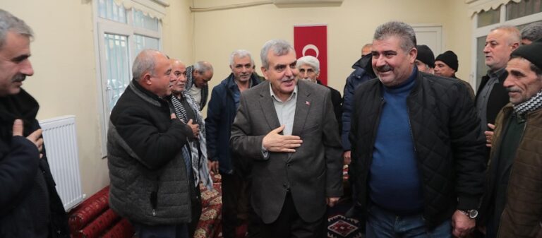 Beyazgül dernek üyeleriyle bir araya geldi