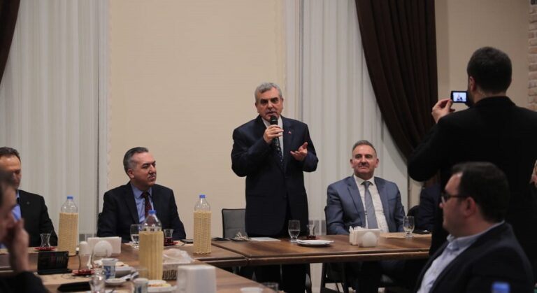 Beyazgül Gap yeşil inovasyon yarışması öncesi paydaşlarla bir araya geldi