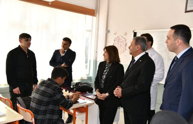Vali Şıdak’ın eğitim rotası bu kez Birecik oldu