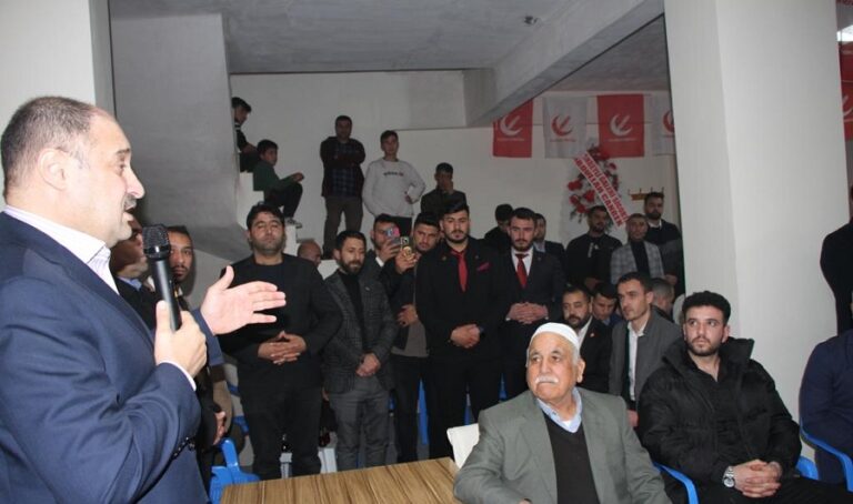 Çiftçi ve Gülpınar yönetim anlayışlarını Karaköprü’de açıkladı