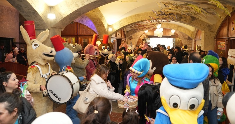 Masal Şatosu 10 Yaşında