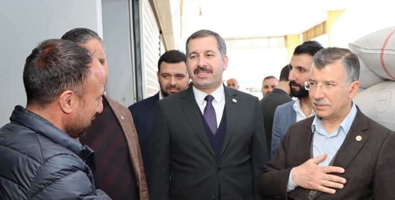 Baydilli ve Cevheri şire pazarında