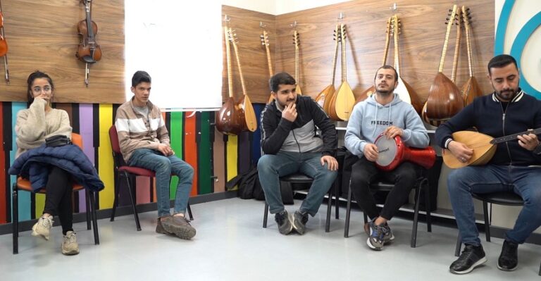 Gençlik Merkezleri Gençlerin Uğrak Adresleri Oluyor