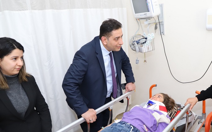 İl Sağlık Müdürü Solmaz Hilvan ve Siverek te Sağlık tesislerini ziyaret etti