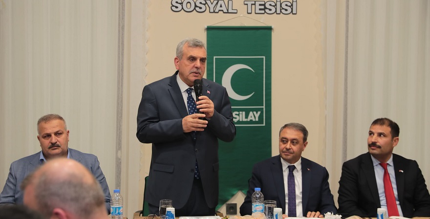 Beyazgül, yeşilay gönüllüleriyle buluştu