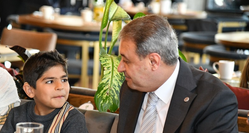 Vali Şıldak engellilerle kahvaltıda buluştu