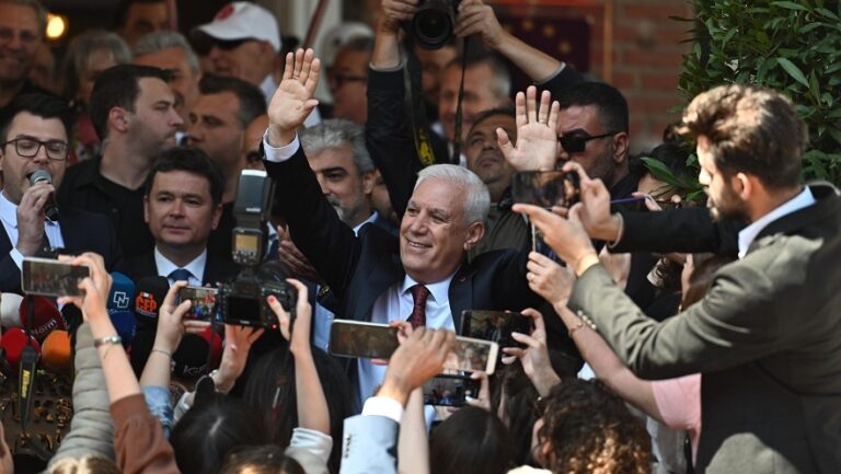 Büyükşehir’de Mustafa Bozbey dönemi