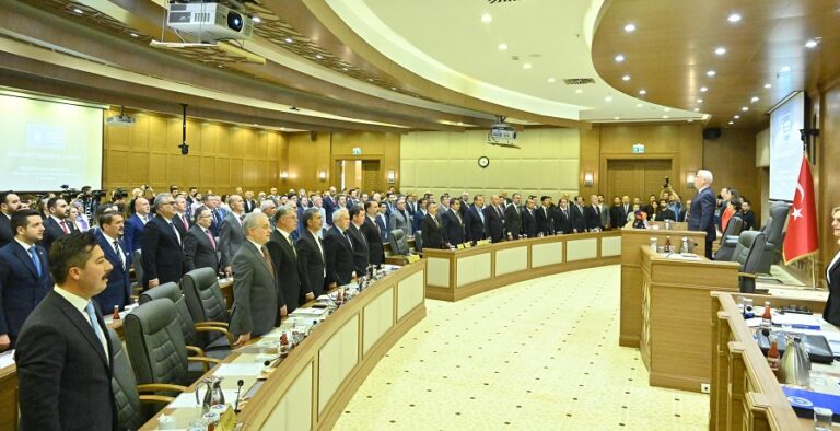 İlk Meclis Toplantısında Suya %25 indirim Yapıldı