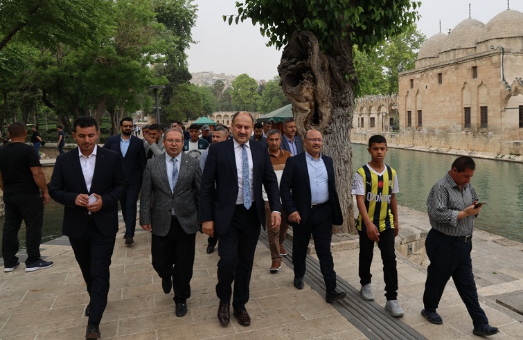 Gülpınar Balıklıgöl ve Haşimiye’de vatandaşlarla buluştu