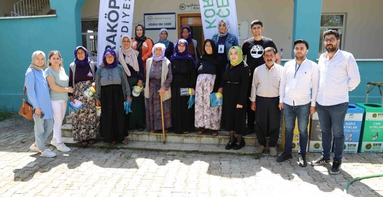 Karaköprü kırsalında kadınlara yönelik temel sağlık ile geri dönüşüm eğitimi