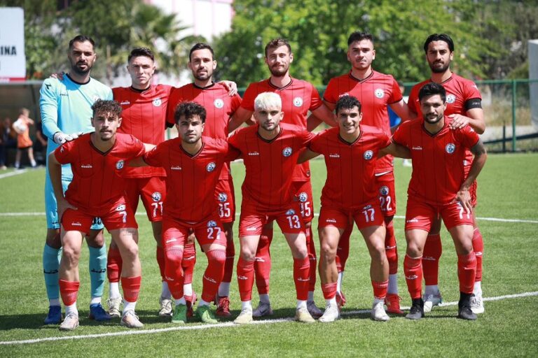 Burhaniye Belediyespor, sezonu 2. sırada tamamladı