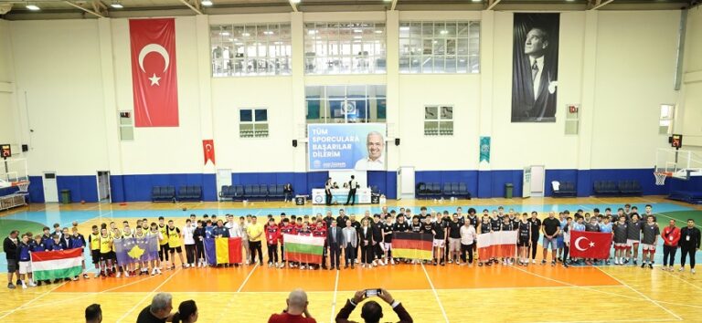 Kardeş kent takımları Nilüfer Uluslararası Spor Şenlikleri’nde