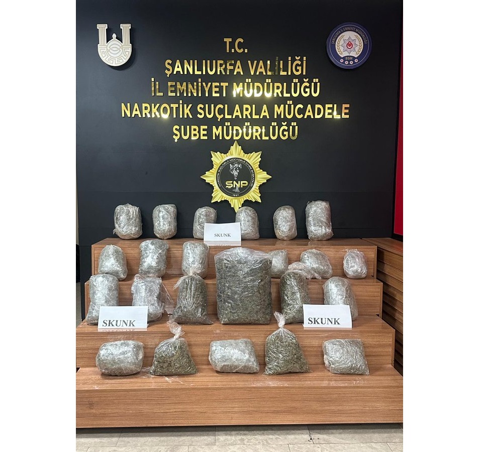 Şanlıurfa’da bir araçta uyuşturucu madde ele geçirildi