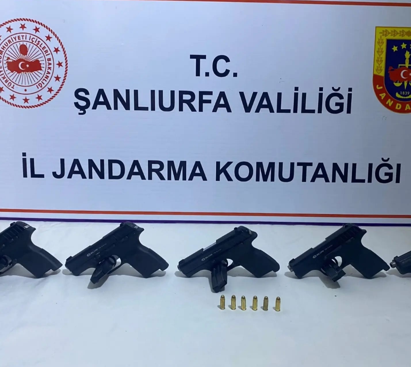 Şanlıurfa’da Polis ve Jandarmadan Operasyon:11 Şüpheli Gözaltına alındı