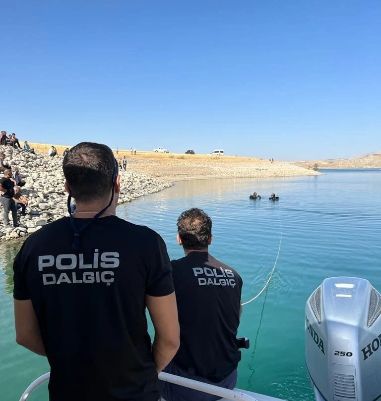 Şanlıurfa Valiliği Tehlikeli Sularda Yüzme Yasağına Uymayanlara Para Cezası Kesti