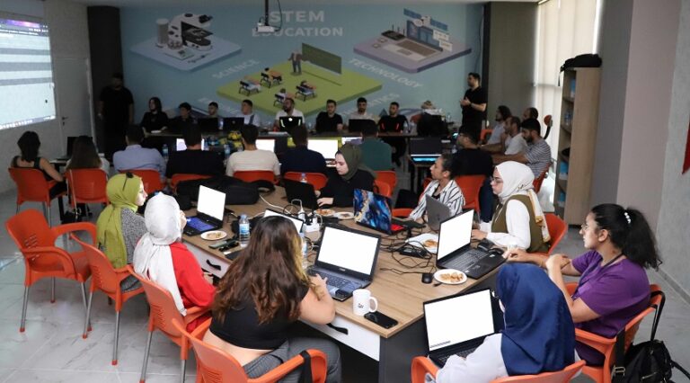 Geleceğin Yazılım Mühendislerine Yapay Zeka Eğitimi