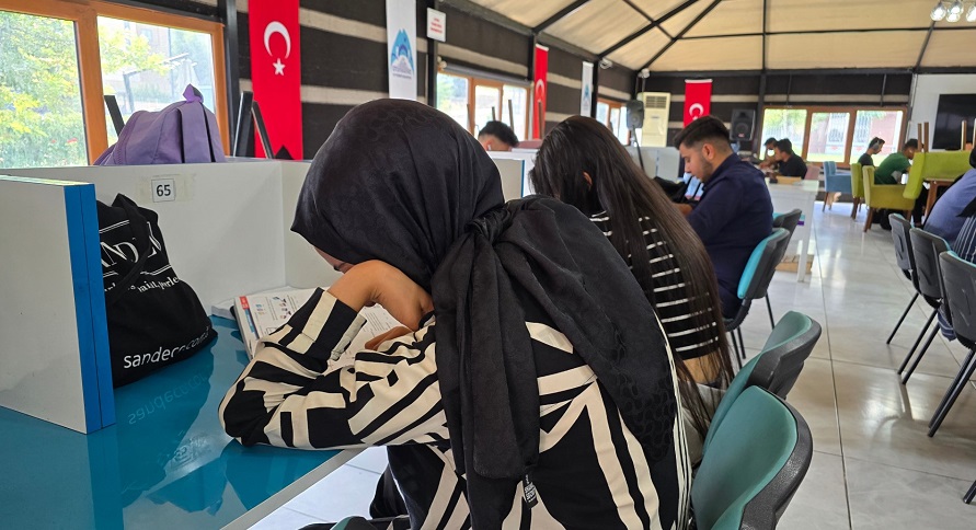 Eyyübiye Eğitim Otaklarında Dersler Başladı