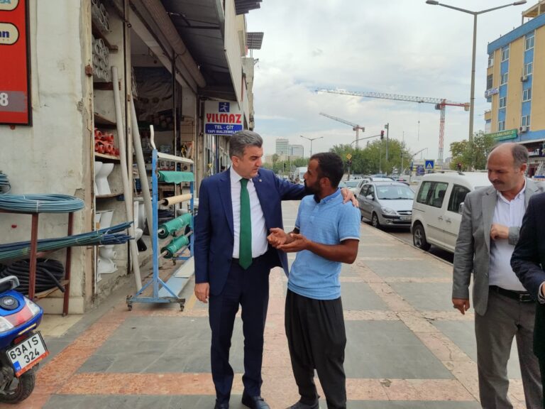 AK Parti Şanlıurfa İl Başkanı Günbegi, Esnafları Ziyaret Etti
