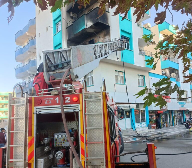 Şanlıurfa’da Mesken Yangını: İki Çocuk Kurtarıldı