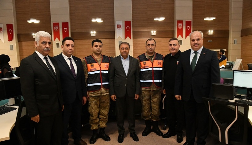 Vali Şıldak, Yeni Yıla Vatandaşlarla Birlikte Girdi