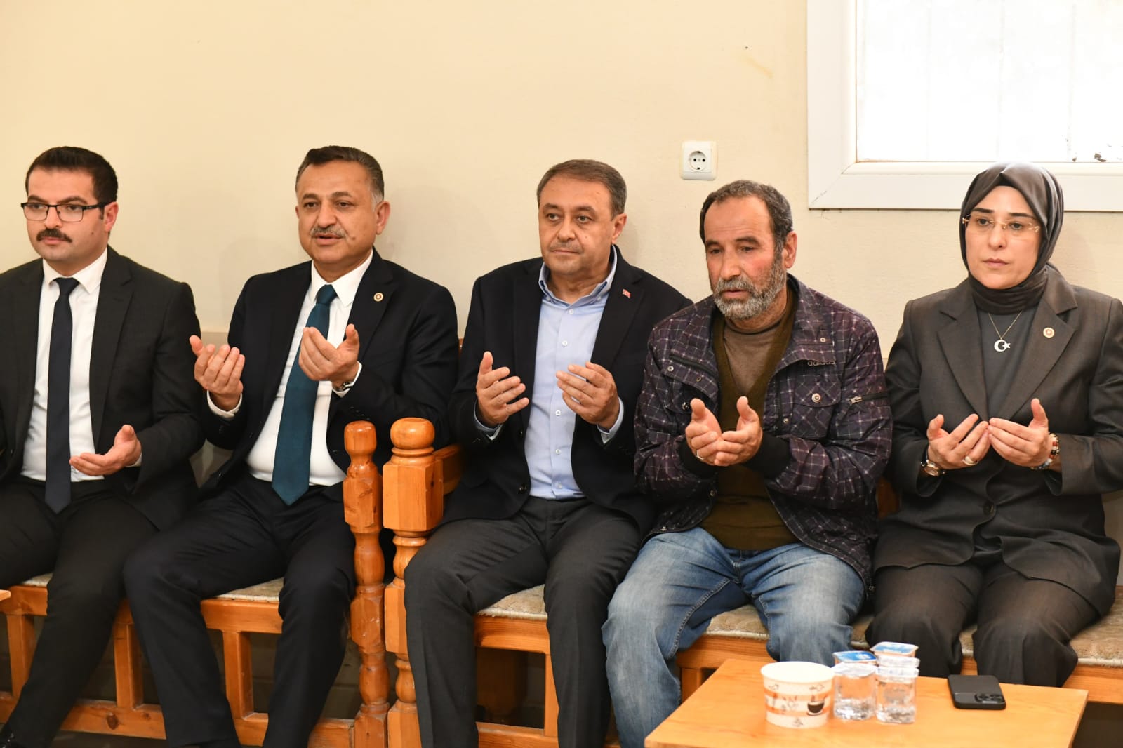 Şıldak,Göçük Kazasında Hayatını Kaybeden İşçilerin Cenazelerine Katıldı