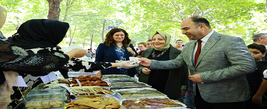 Karaköprü’de El Emeği Ürünleri Sergilendi