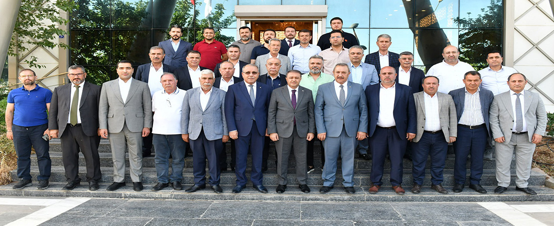 Şıldak, Şanlıurfa’da Ticaret Odalarını Ziyaret Etti; Ekonomik Projeleri Değerlendirdi!