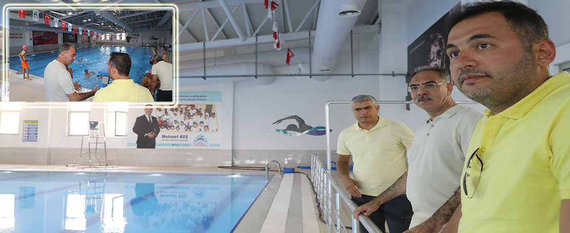 Kuş, Gençleri Havuza Davet Etti!