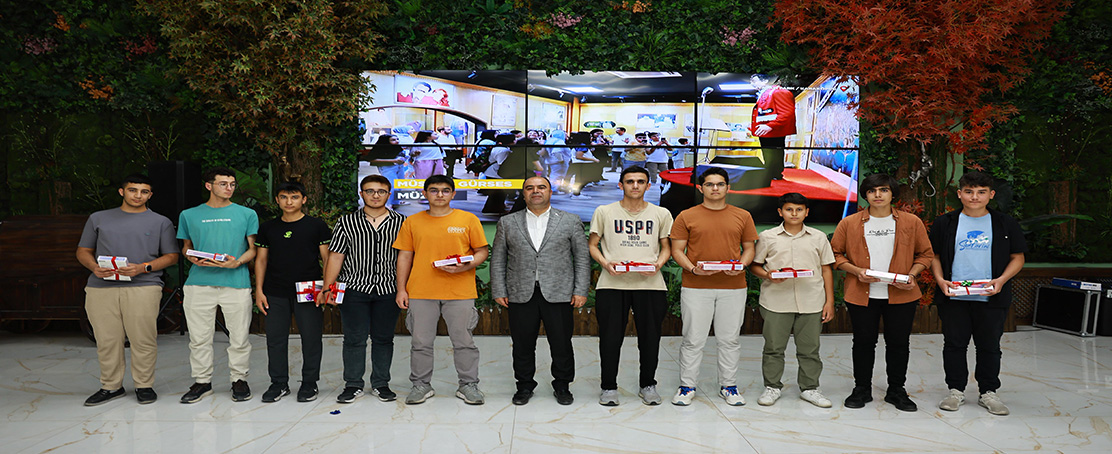 Karaköprü’den Sarmaşık Projesi’nde Başarılı Öğrencilere Ödül!