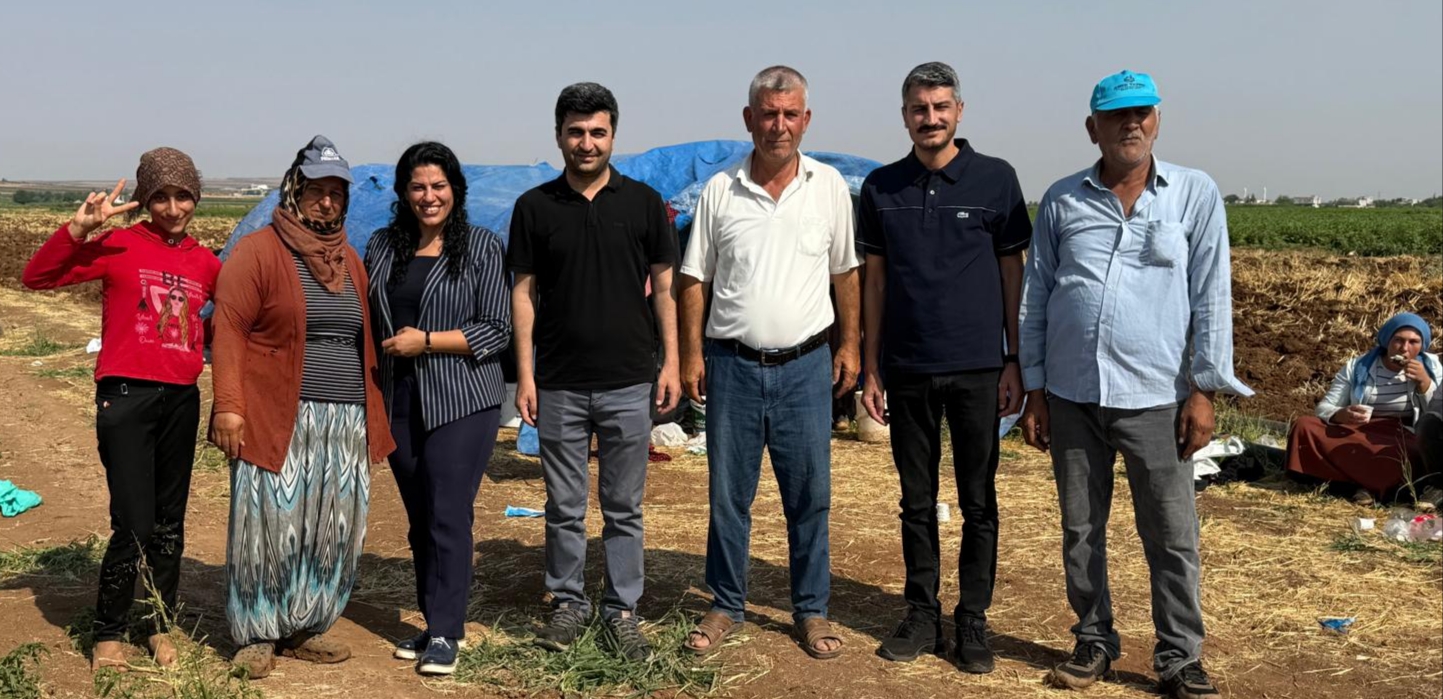 Suruç Belediye Eş Başkanları, Mevsimlik Tarım İşçilerini Ziyaret Etti!