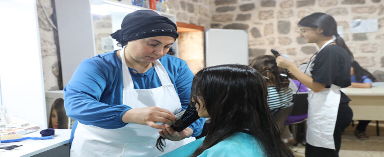 Viranşehir Belediyesi’nden Kadınlara Destek: Mesleki Eğitim!