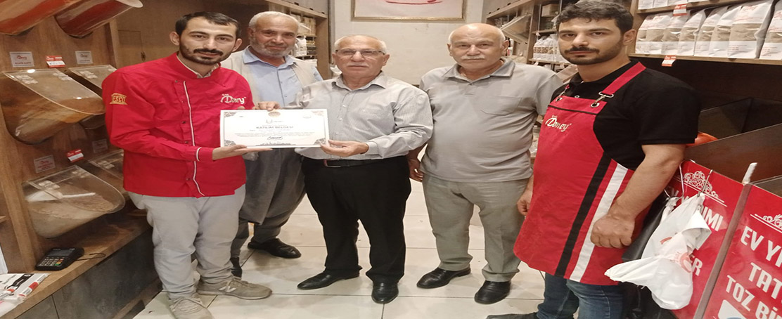 Eğitime Katılan Esnafa Belgeleri Verildi!