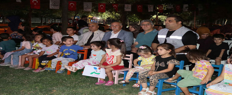 Çocuklar Gezici Kütüphane Etkinliğiyle Eğlendi!