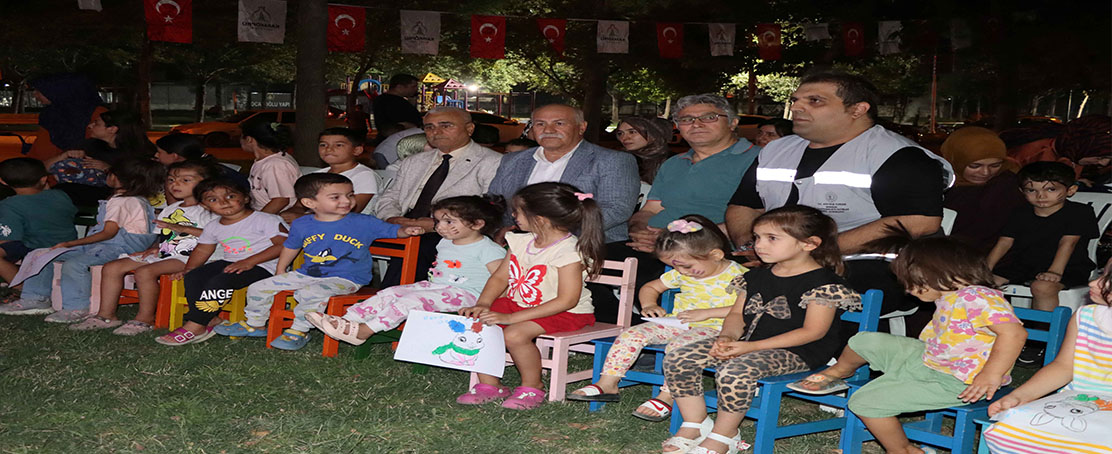 Çocuklar Gezici Kütüphane Etkinliğiyle Eğlendi!