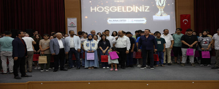 Çiftçi, Başarılı Öğrencileri Ödüllendirdi!