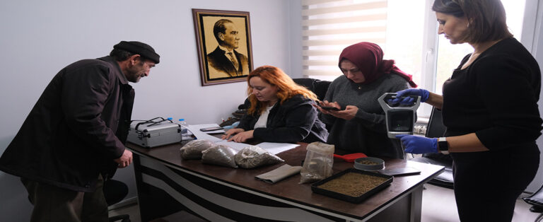 Büyükşehir’in Ücretsiz Mobil Toprak Analizi Başvuruları Başlıyor!