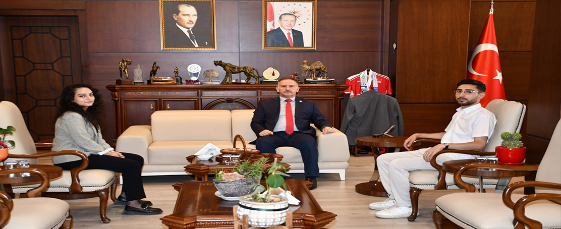 Öğrencilerden Uluslararası Girişimcilik Başarısı!