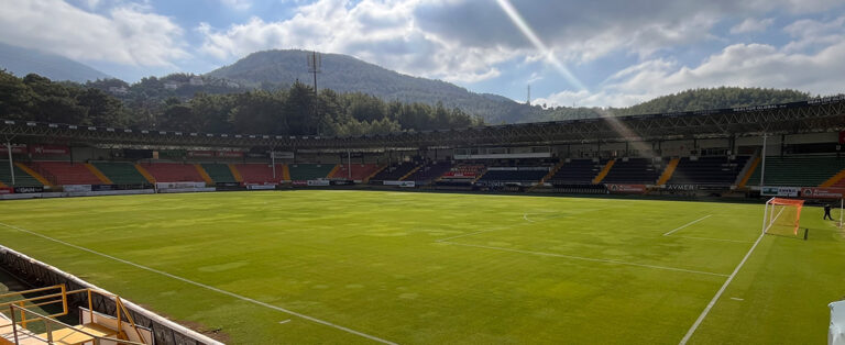 Alanyaspor 2-0 Beşiktaş: Sergen Yalçın’ın İlk Maçı Yenilgiyle Başladı!
