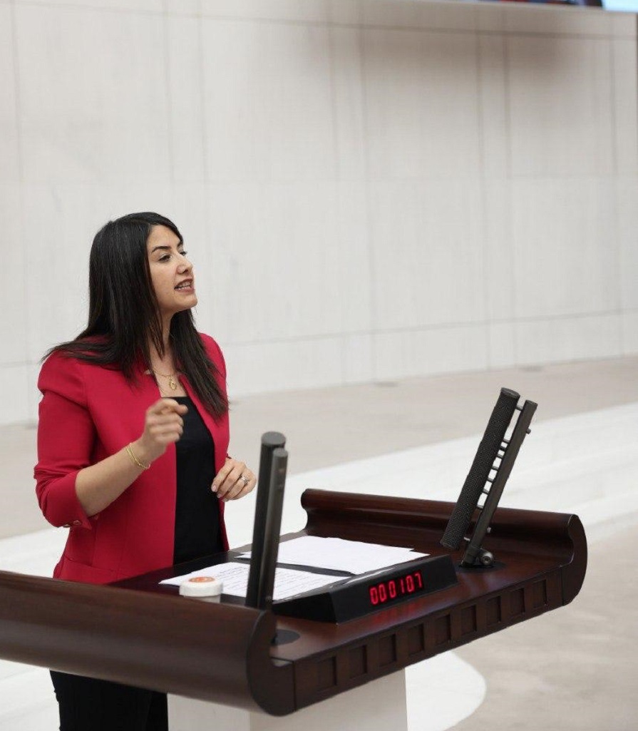 Dilan Kunt Ayan: “Kantar Zorunluluğu Esnafımıza Ağır Darbe Vuracak”