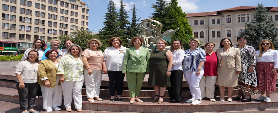 Eskişehir’de Kadın Liderler İçin Yeni Program: “Yerel Yönetimlerde Kadın Liderliği Güçlendirme”