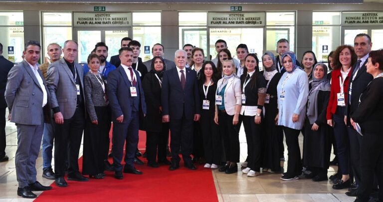 Muhtarlar Günü Buluşmasında Konuşan Mustafa Bozbey: “Muhtarımızın Karnesi ‘Pekiyi’ Olursa Bizim Karnemiz de ‘Pekiyi’ Olur”