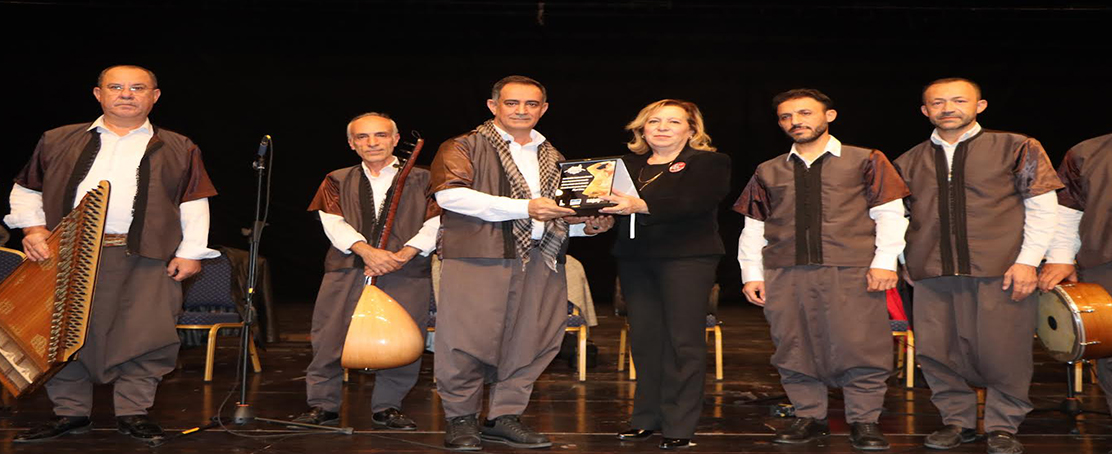 Urfa Türküleri Bozkırın Kalbinde Yankıladı 