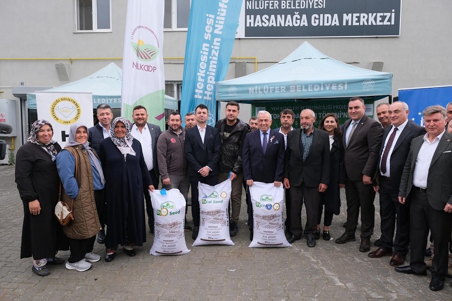 Nilüferli Üreticilere Verim Artıracak Destek: İtalyan Çimi Tohumu