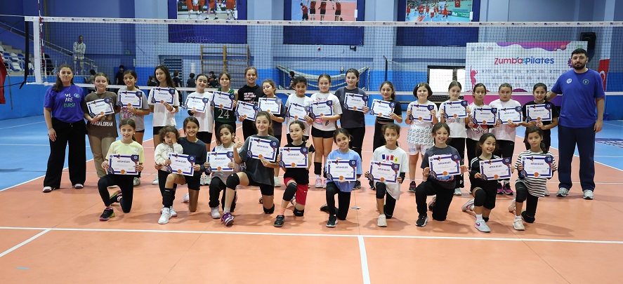 Kış Spor Okulları’nda ilk dönem tamamlandı