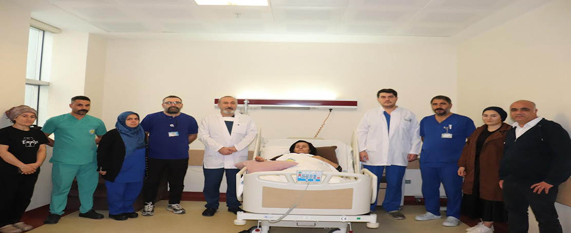 15.8 Kiloluk Dev Tümör Tek Operasyonla Çıkarıldı