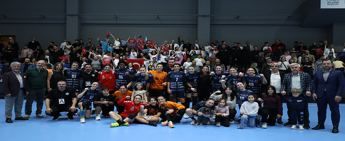 Büyükşehir Belediyespor EHF Avrupa Kupası’nda Tur Kapısını Araladı