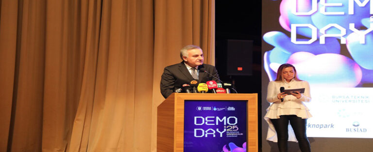 Bursa Demo Day 2025 ile Genç Girişimleri Buluşturan Büyükşehir Belediyesi, Teknoloji ve İnovasyon Yolculuğunda Yeni Kapılar Açıyor