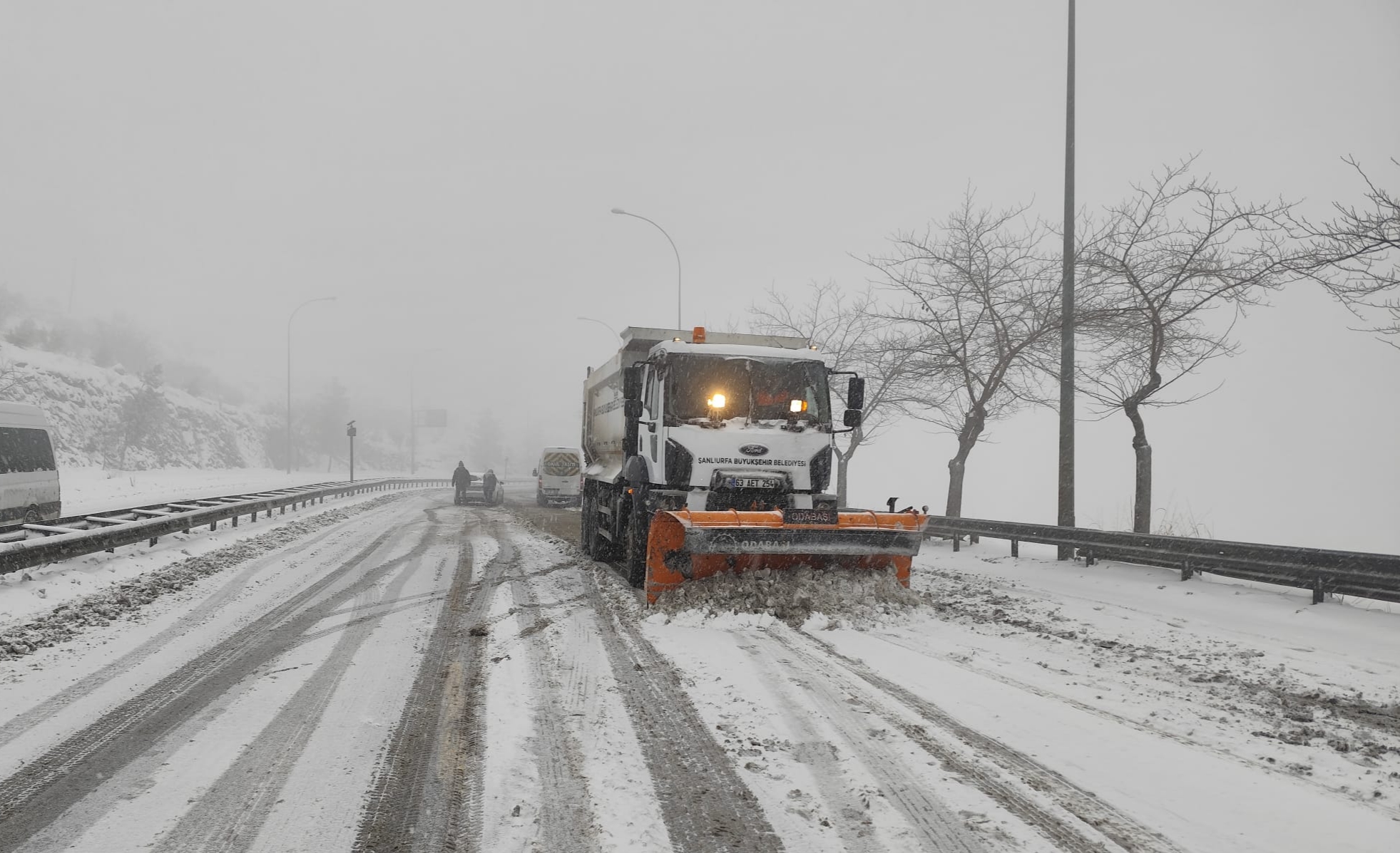 Karla mücadele aralıksız sürüyor
