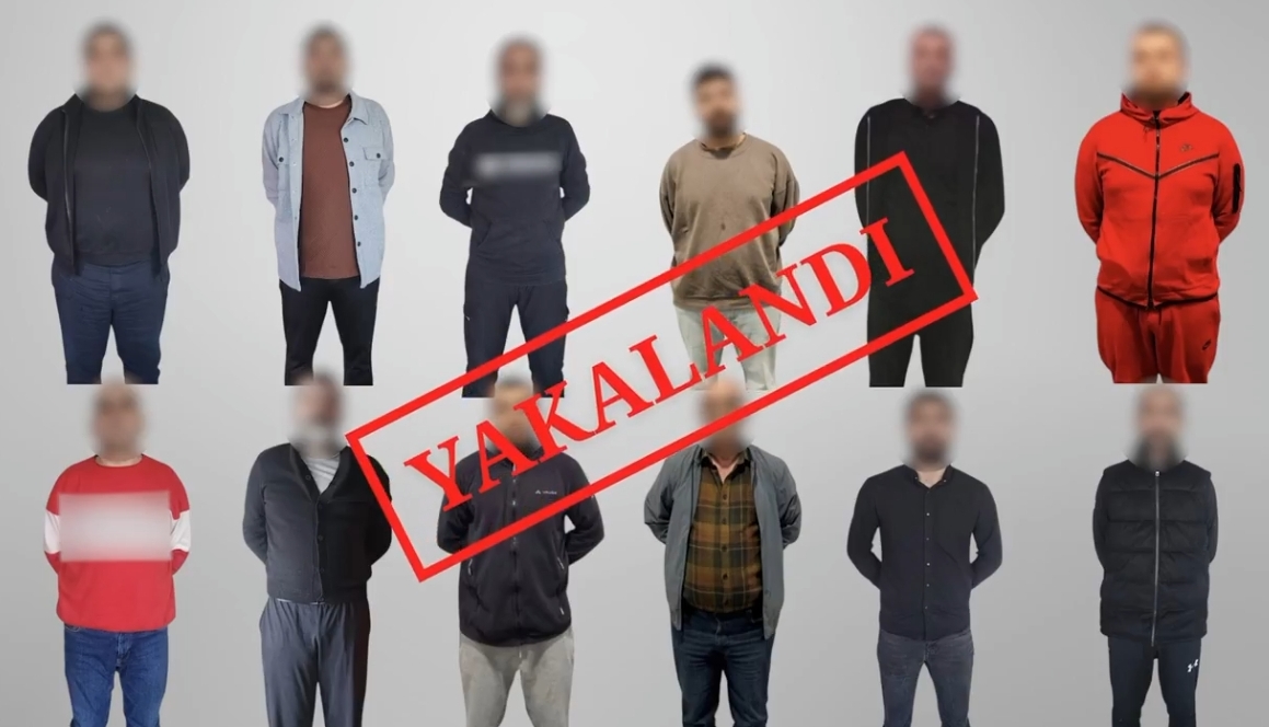 Kırmızı Bültenle Aranan 12 Suçlu Türkiye’ye Getirildi